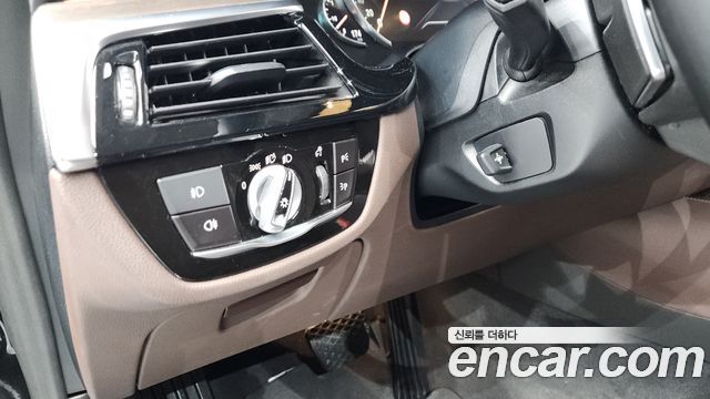 BMW 5 Series (G30) 530i Luxury Plus 2018 — фото 35