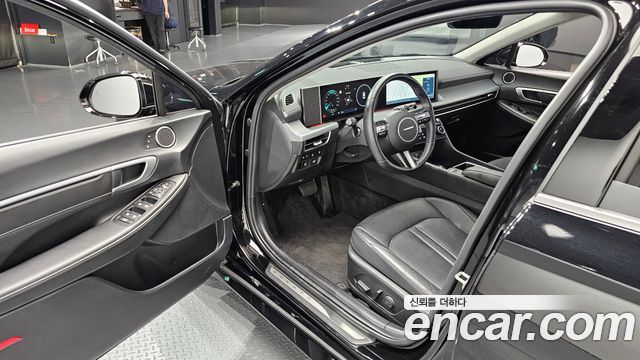 Hyundai Sonata The Edge (DN8) 2.0 Exclusive 2024 — фото 10