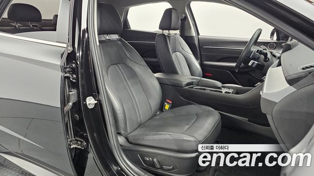 Hyundai Sonata The Edge (DN8) 2.0 Exclusive 2024 — фото 11