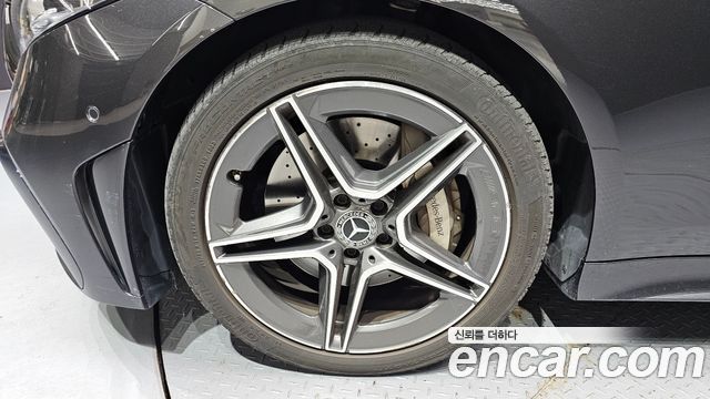Mercedes-Benz CLS-Class (C257) CLS300d 4MATIC 2022 — фото 5