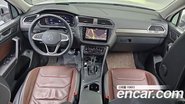 Volkswagen Tiguan Allspace 2.0 TSI Prestige 2023 — фото 7