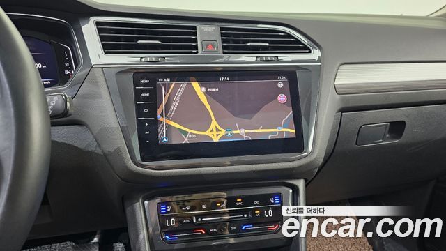 Volkswagen Tiguan Allspace 2.0 TSI Prestige 2023 — фото 14
