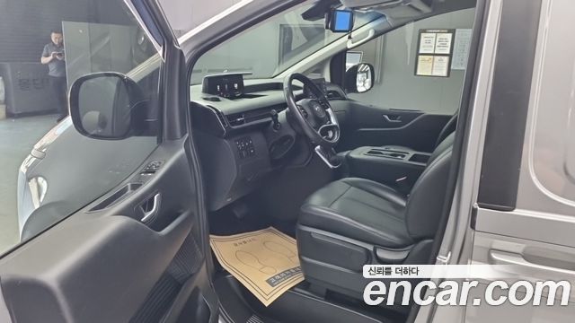Hyundai Staria Cargo 3-Seater Modern 2022 — фото 10