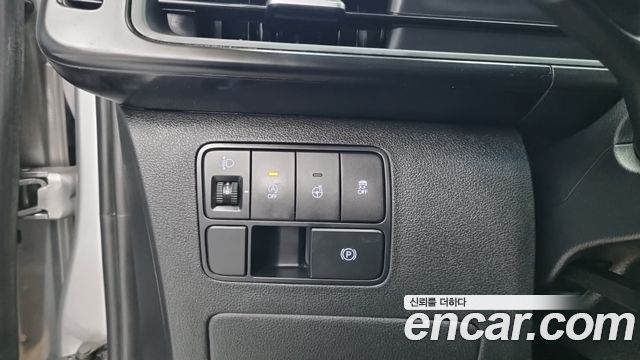 Hyundai Staria Cargo 3-Seater Modern 2022 — фото 16
