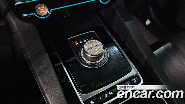 Jaguar F-PACE 20d Prestige 2018 — фото 9