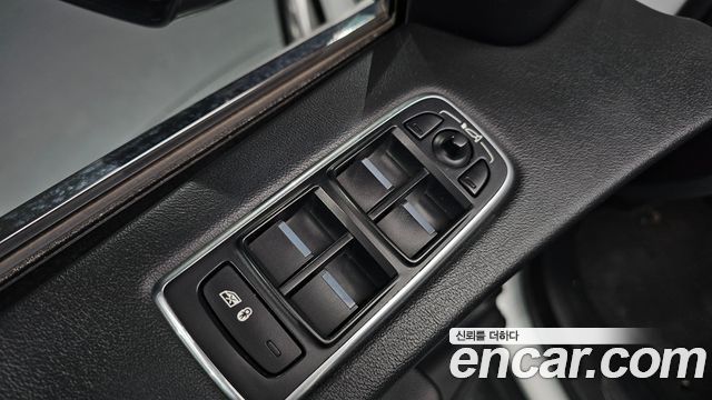 Jaguar F-PACE 20d Prestige 2018 — фото 37