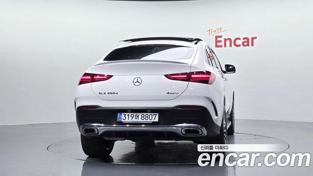 Mercedes-Benz GLE-Class (W167) GLE450d 4MATIC Coupe 2023 — фото 4