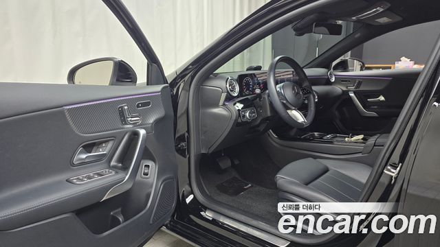 Mercedes-Benz A-Class (W177) A220 Sedan 2024 — фото 10