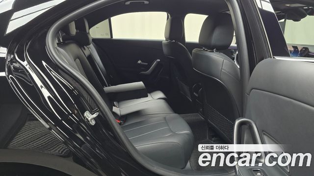 Mercedes-Benz A-Class (W177) A220 Sedan 2024 — фото 11