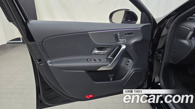 Mercedes-Benz A-Class (W177) A220 Sedan 2024 — фото 24