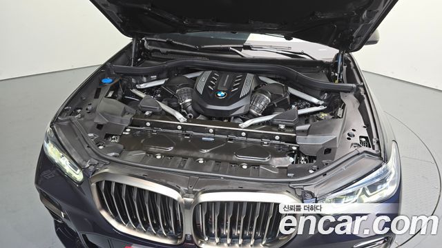 BMW X5 (G05) M50i 2021 — фото 6