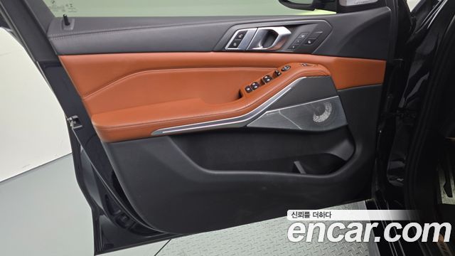 BMW X5 (G05) M50i 2021 — фото 30