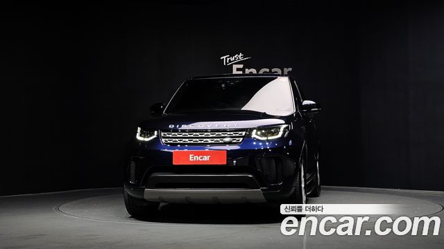 Land Rover Discovery 5 2.0 SD4 SE 2018 — фото 3