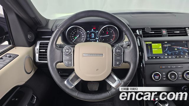 Land Rover Discovery 5 2.0 SD4 SE 2018 — фото 13