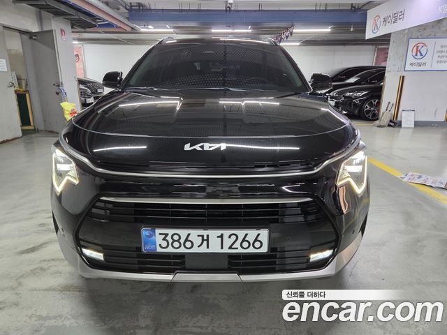 Kia Niro Signature 2022 — фото 2
