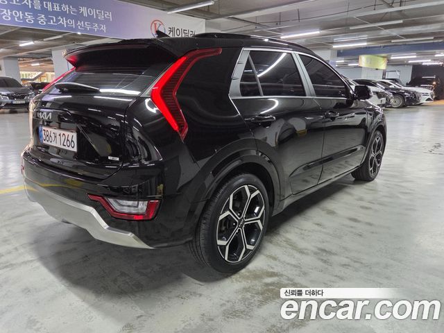 Kia Niro Signature 2022 — фото 4