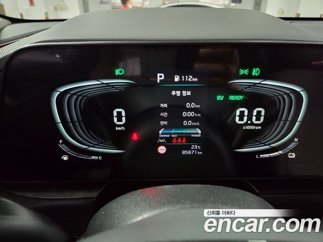 Kia Niro Signature 2022 — фото 8