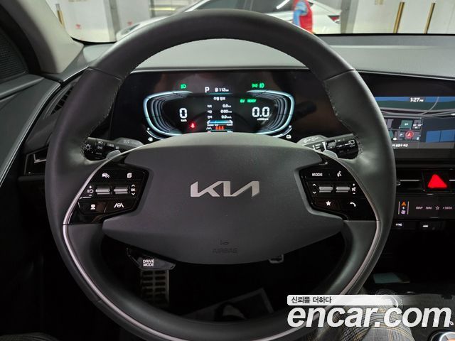 Kia Niro Signature 2022 — фото 9