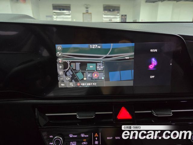 Kia Niro Signature 2022 — фото 15