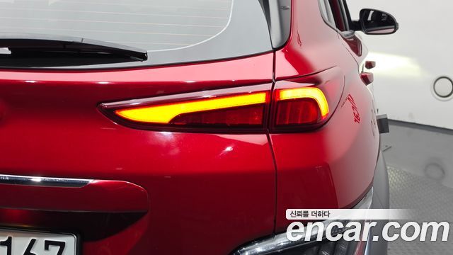Hyundai Kona Gasoline 2.0 2WD Inspiration 2022 — фото 29