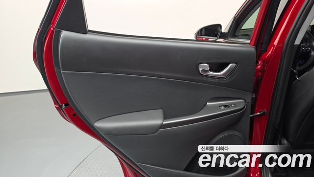 Hyundai Kona Gasoline 2.0 2WD Inspiration 2022 — фото 31