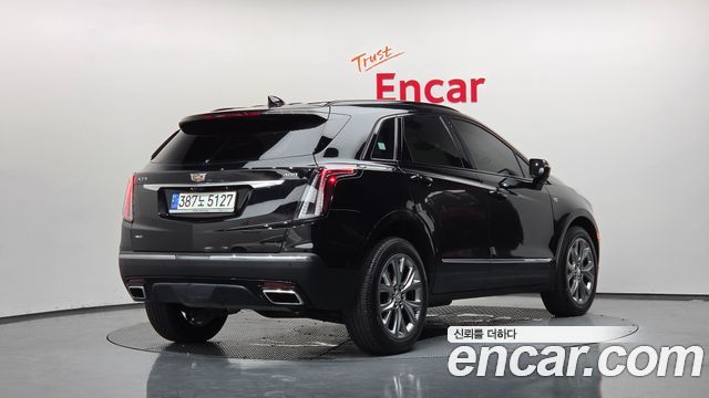 Cadillac XT5 3.6 Sport AWD 2020 — фото 2