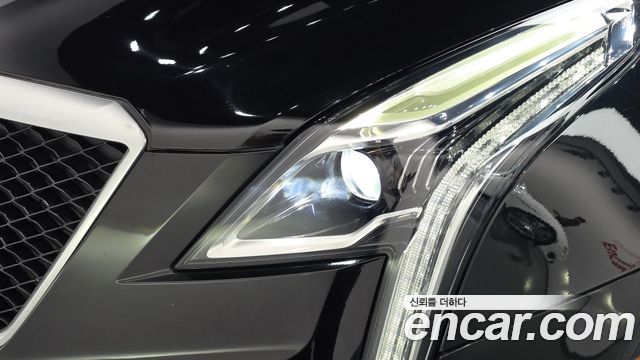 Cadillac XT5 3.6 Sport AWD 2020 — фото 28