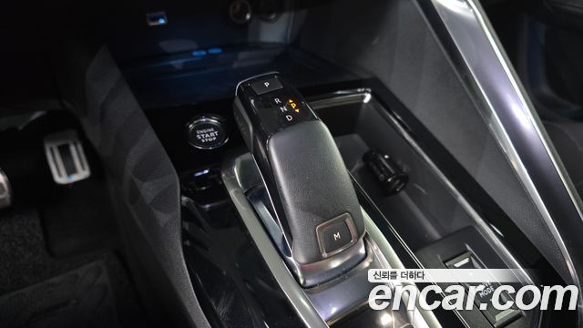 Peugeot 5008 (II) 1.2 Pure Tech GT 2022 — фото 9