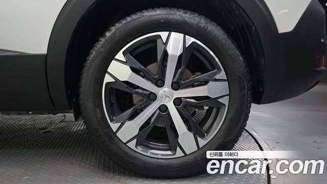 Peugeot 5008 (II) 1.2 Pure Tech GT 2022 — фото 21