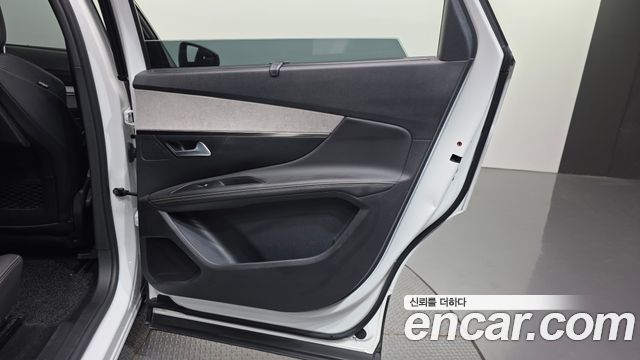 Peugeot 5008 (II) 1.2 Pure Tech GT 2022 — фото 25
