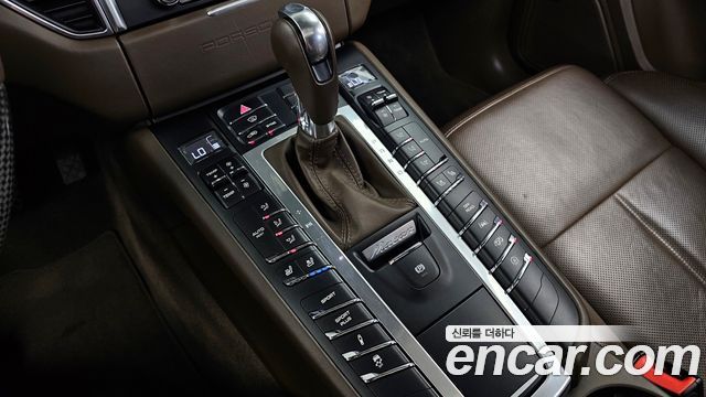 Porsche Macan 3.0 S Diesel 95B 2017 — фото 9