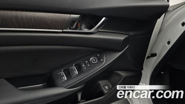 Honda Accord (X) 1.5 Turbo 2019 — фото 29