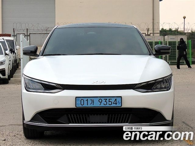 Kia EV6 Long Range Air 2022 — фото 1