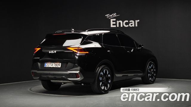 Kia Sportage (V) Gasoline 1.6 Turbo 2WD Signature Gravity 2024 — фото 2