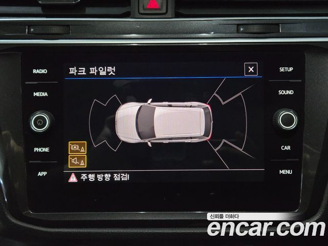 Volkswagen Tiguan (II) 2.0 TDI Premium 2018 — фото 16