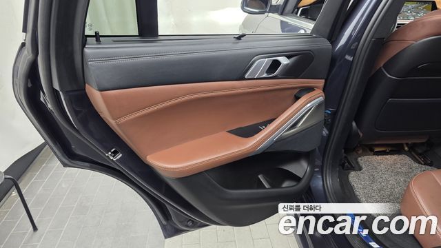 BMW X6 (G06) xDrive40i M Sport 2022 — фото 25