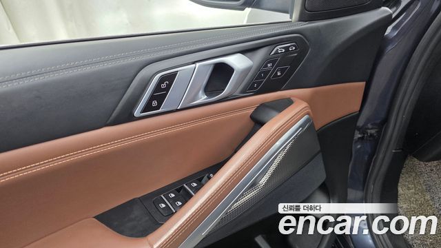 BMW X6 (G06) xDrive40i M Sport 2022 — фото 28