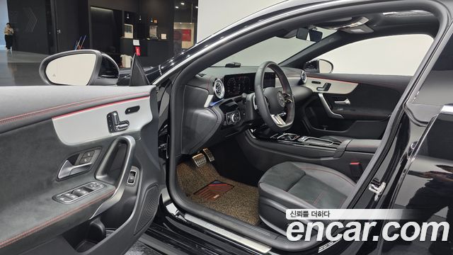 Mercedes-Benz CLA-Class (C118) CLA250 4MATIC 2024 — фото 10