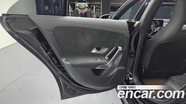 Mercedes-Benz CLA-Class (C118) CLA250 4MATIC 2024 — фото 25