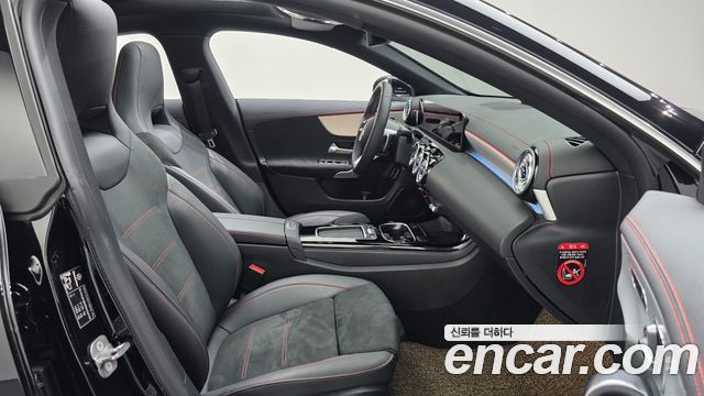 Mercedes-Benz CLA-Class (C118) CLA250 4MATIC 2024 — фото 26