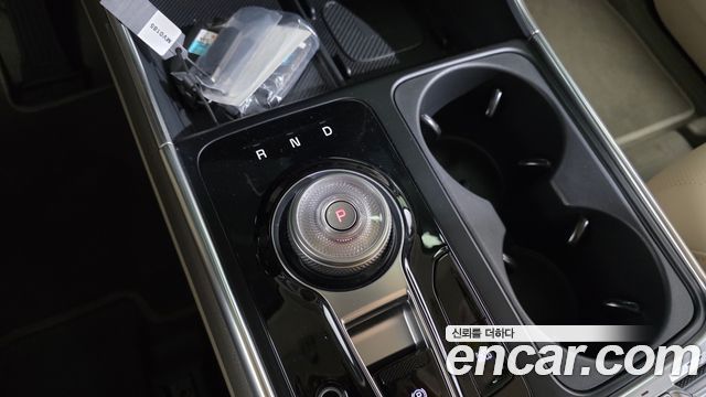 Kia Carnival (IV) Gasoline 4-Seater Hi Limousine (Special) 2026 — фото 9