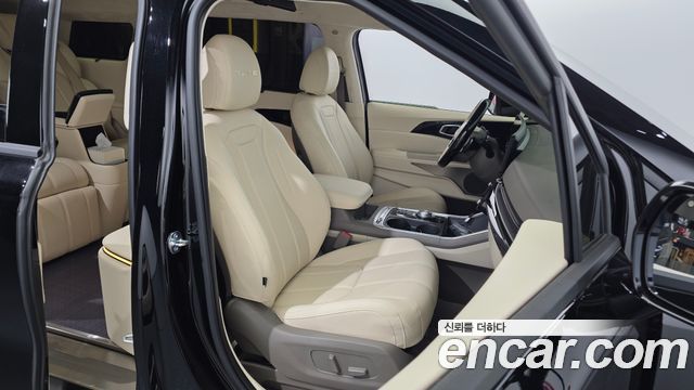 Kia Carnival (IV) Gasoline 4-Seater Hi Limousine (Special) 2026 — фото 12