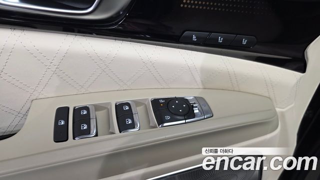 Kia Carnival (IV) Gasoline 4-Seater Hi Limousine (Special) 2026 — фото 14