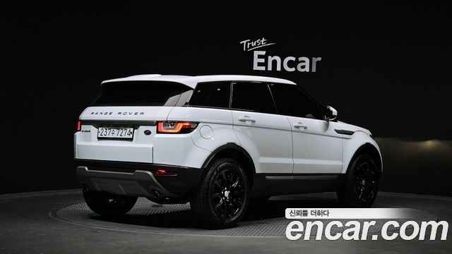 Land Rover Range Rover Evoque 2.0 TD4 SE 2018 — фото 2