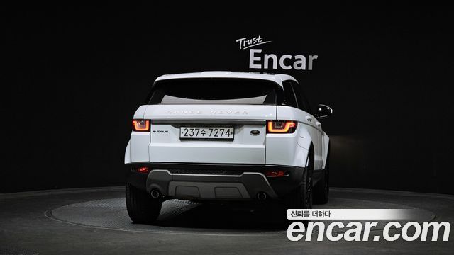 Land Rover Range Rover Evoque 2.0 TD4 SE 2018 — фото 4