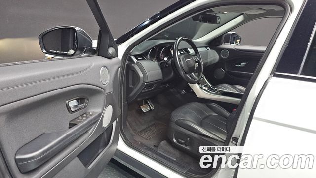 Land Rover Range Rover Evoque 2.0 TD4 SE 2018 — фото 10