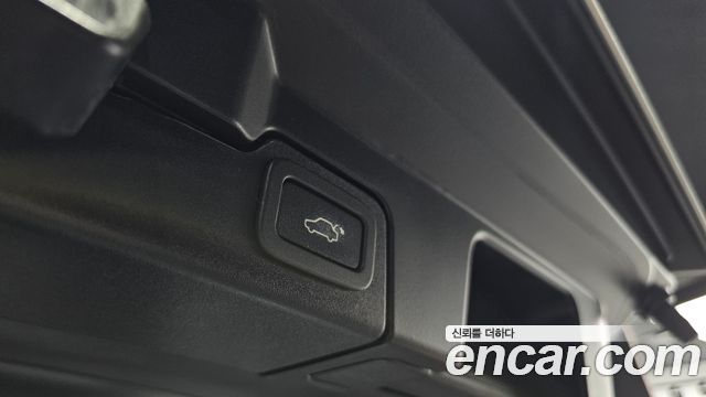 Land Rover Range Rover Evoque 2.0 TD4 SE 2018 — фото 17