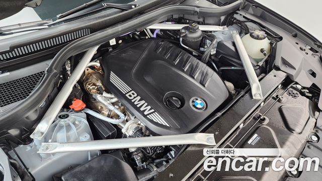 BMW X6 (G06) xDrive40d M Sport Online Exclusive 2025 — фото 6