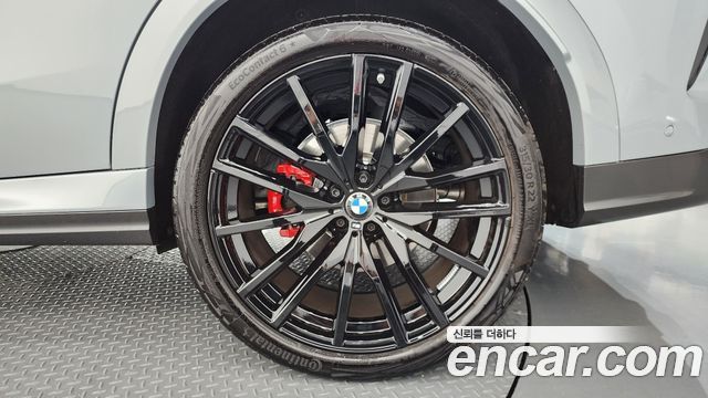 BMW X6 (G06) xDrive40d M Sport Online Exclusive 2025 — фото 27