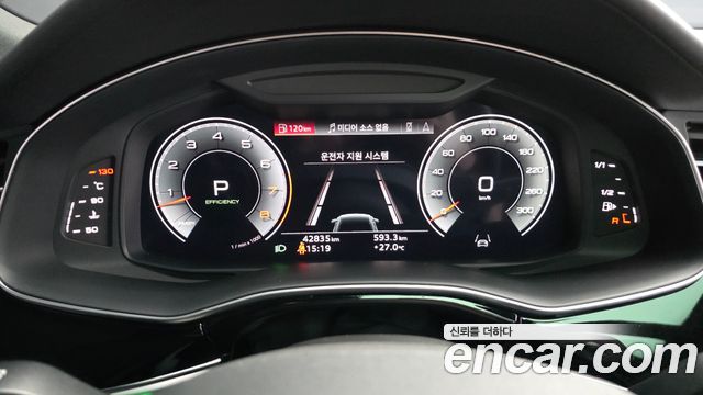 Audi Q8 (4M) 55 TFSI Quattro Premium 2022 — фото 8